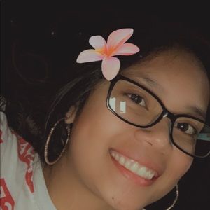 Meet your Posher, Brenda